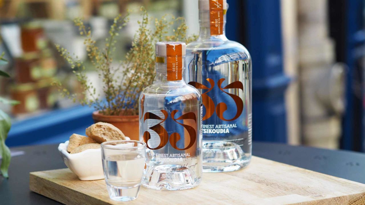 tsikoudia-raki-lesprit-cretois